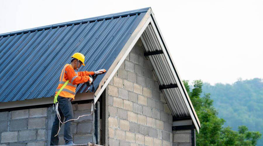 Professional Flat Roofing Installation in New Point, IN